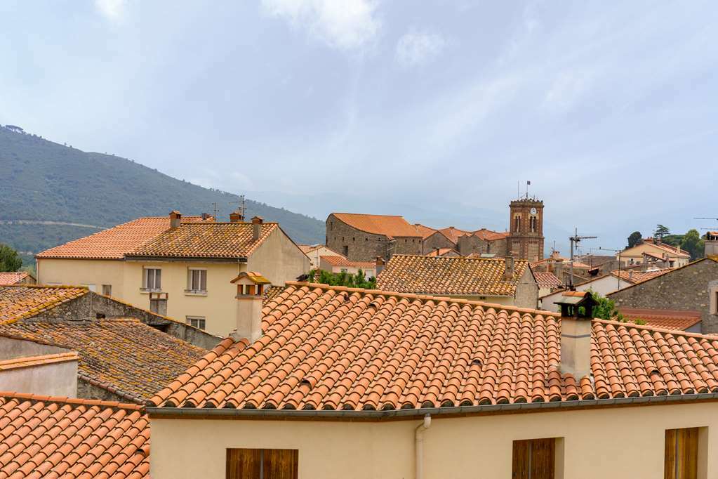 Hotel The Originals Perpignan Sud Le Grillon D'Or Le Boulou Exterior foto
